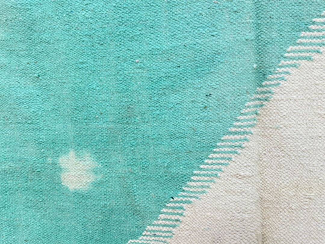 Flatweave Moroccan Rug – Abstract Turquoise & Pink Wool Carpet