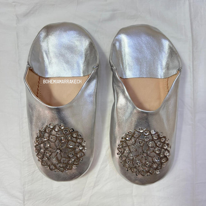 Natural leather Moroccan babouche slippers, traditional style.