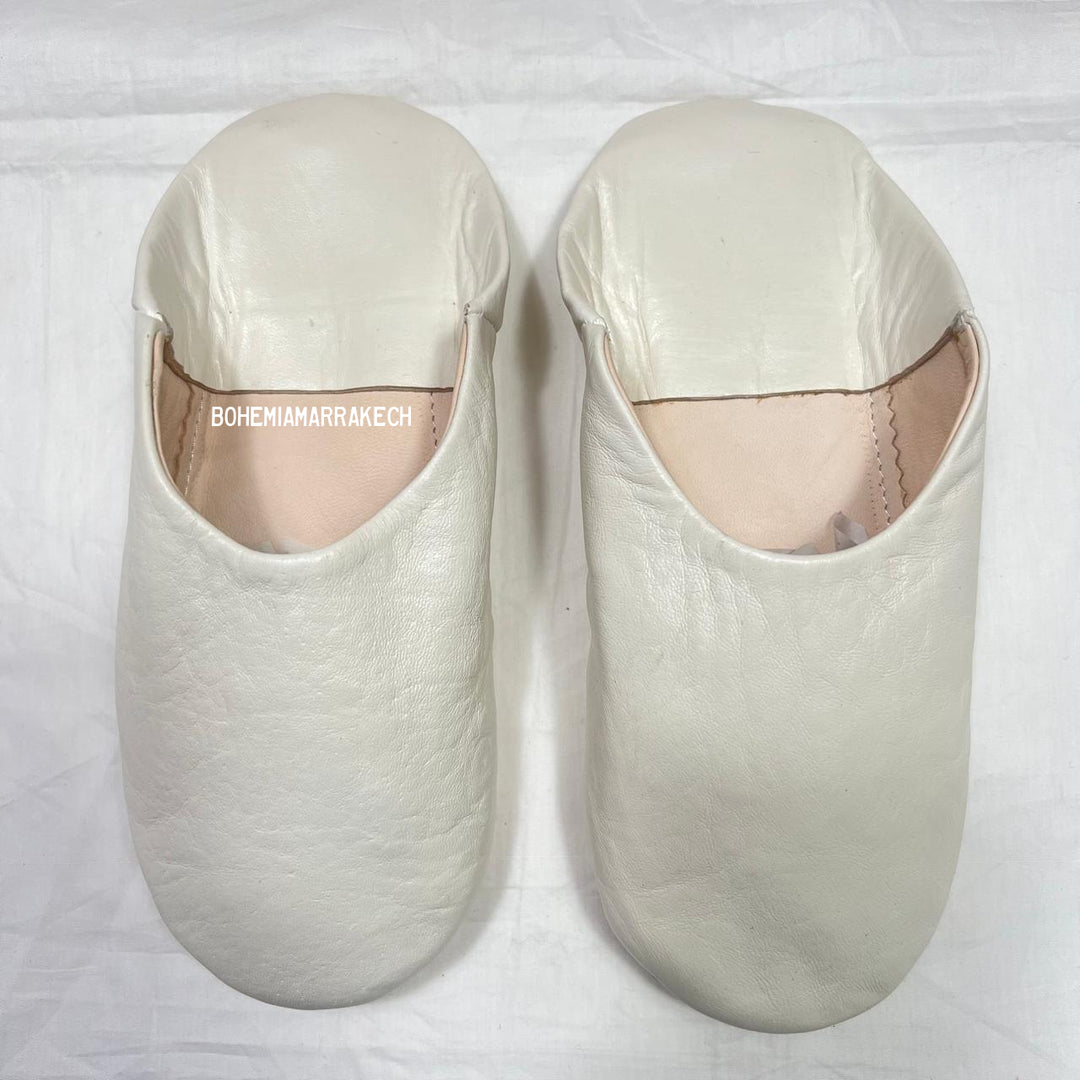 Handmade White Moroccan leather babouche slippers with flat sole
