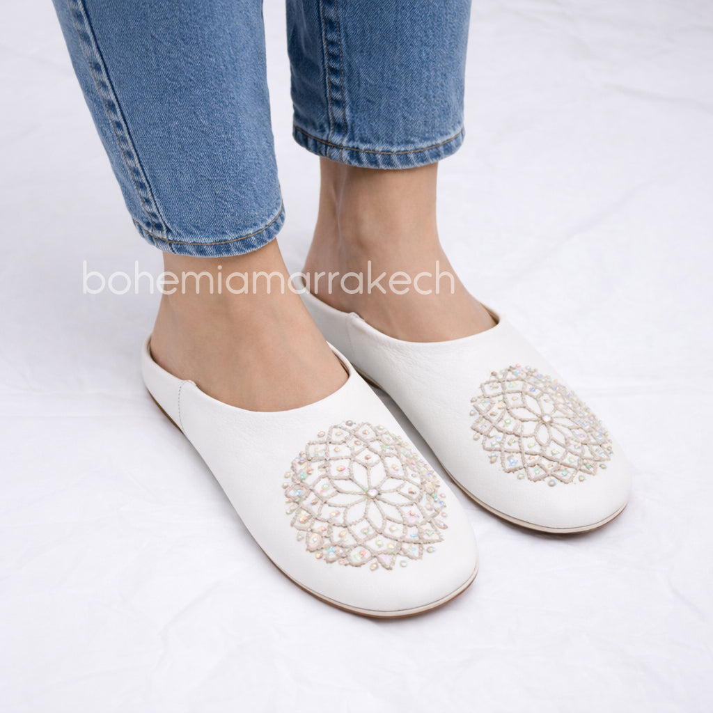 Classic Moroccan pointed babouche slippers, artisan crafted.