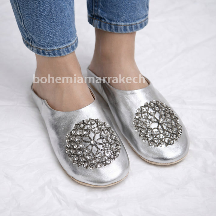 Natural leather Moroccan babouche slippers, traditional style.