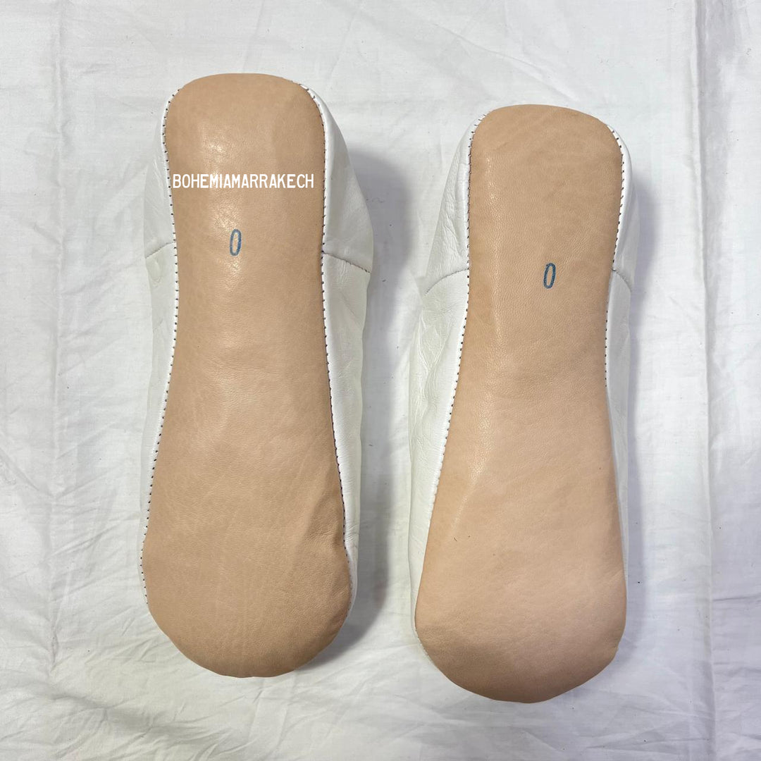 Classic Moroccan pointed babouche slippers, artisan crafted.