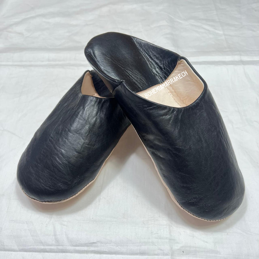 Minimalist Black Moroccan babouche slippers made from genuine leather