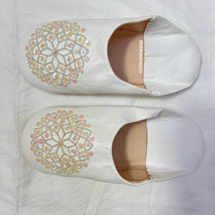 Classic Moroccan pointed babouche slippers, artisan crafted.