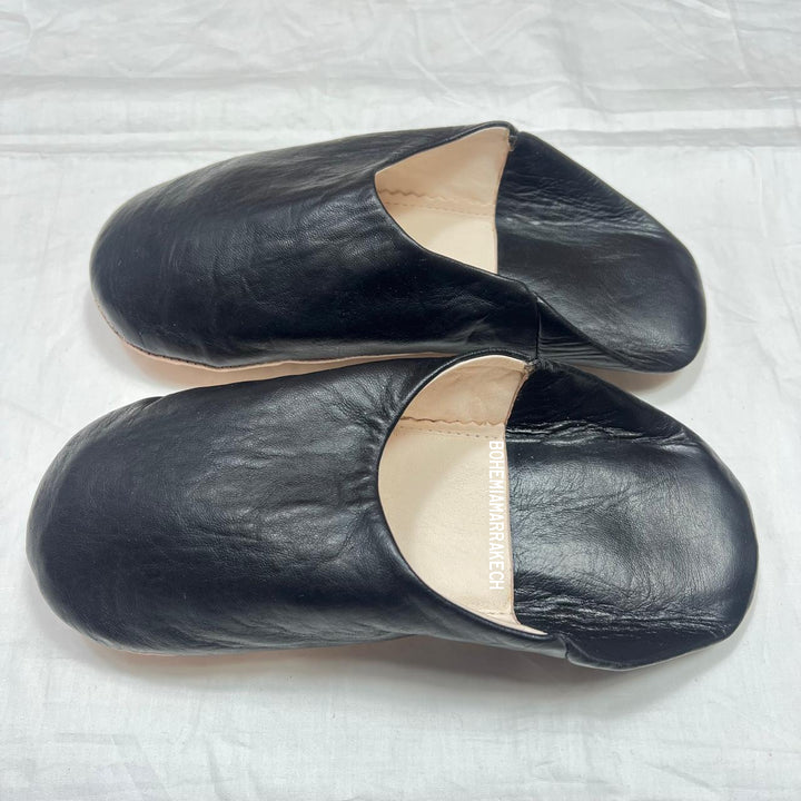 Minimalist Black Moroccan babouche slippers made from genuine leather