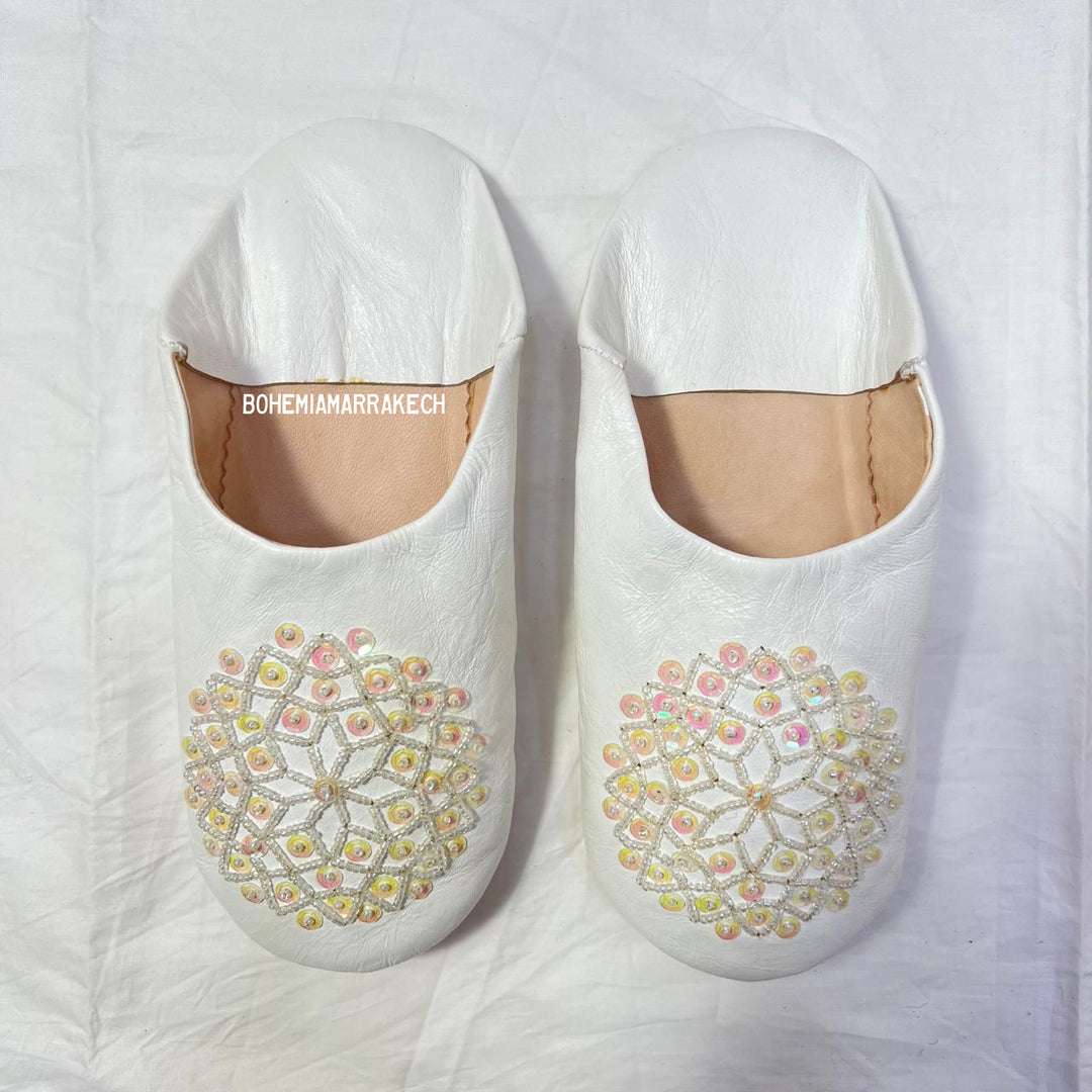 Classic Moroccan pointed babouche slippers, artisan crafted.