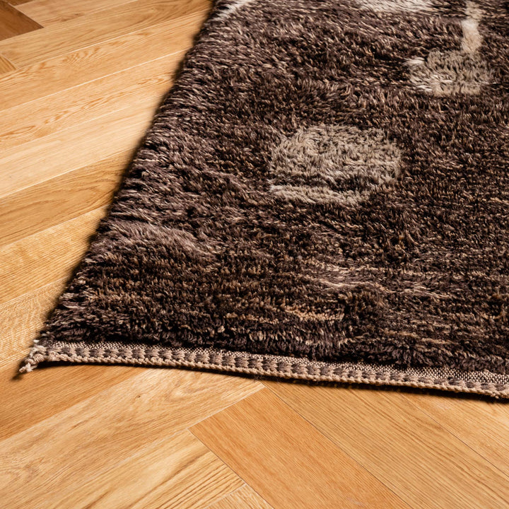 Beni Mrirt Wool Rug – Organic Bubble Motif in Natural Earth Tones