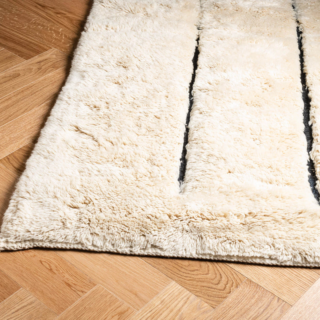 Modern Abstract Beni Mrirt Moroccan Wool Rug