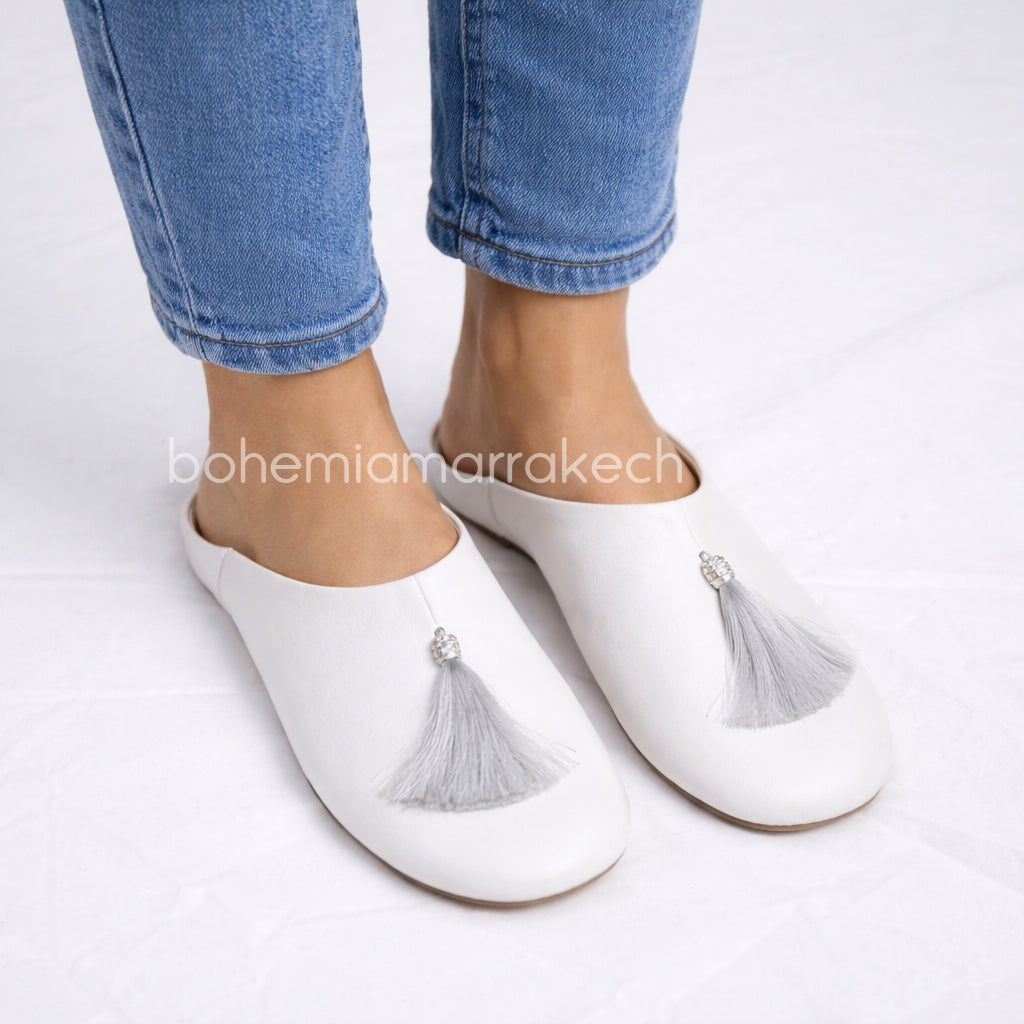 White Moroccan babouche slippers handmade in genuine leather with silver tassels