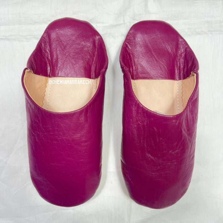 Handmade magenta Moroccan leather babouche slippers with flat sole