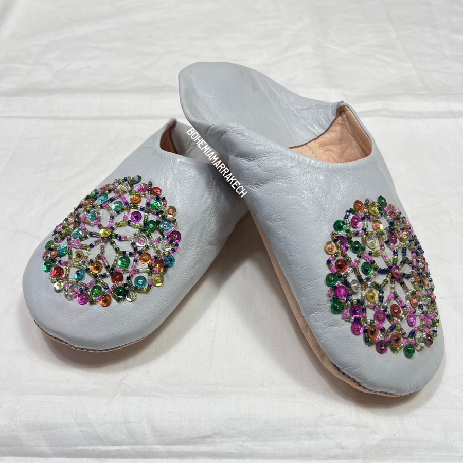 Handmade light grey Moroccan babouche slippers with colorful beadwork