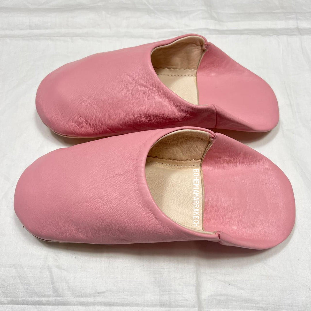 Handmade pink Moroccan leather babouche slippers with flat sole
