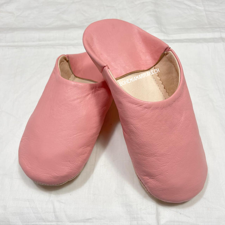 Handmade pink Moroccan leather babouche slippers with flat sole