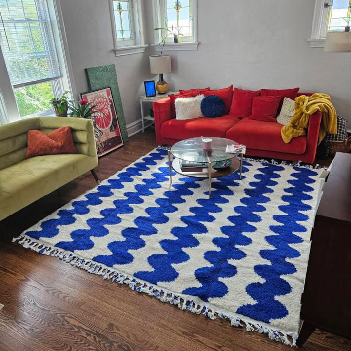 Blue & White Moroccan Wool Rug – Wavy Berber Design