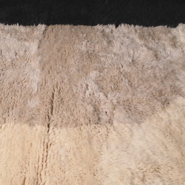 Modern Moroccan Wool Rug – Bold Black Stripe, Handmade Design