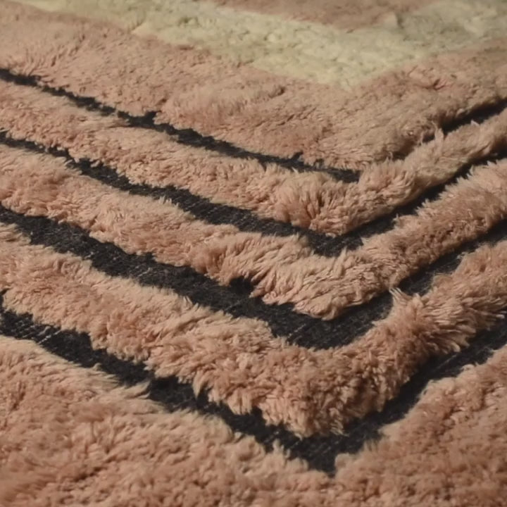 Geometric Beni Mrirt Rug – Modern Moroccan Wool Custom Design