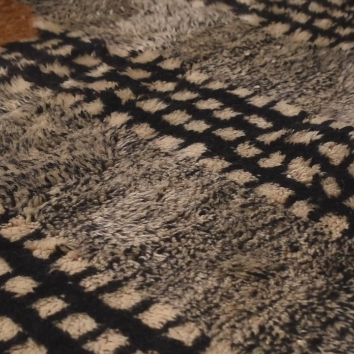 Modern Moroccan Beni mrirt Rug – Handwoven Art Piece