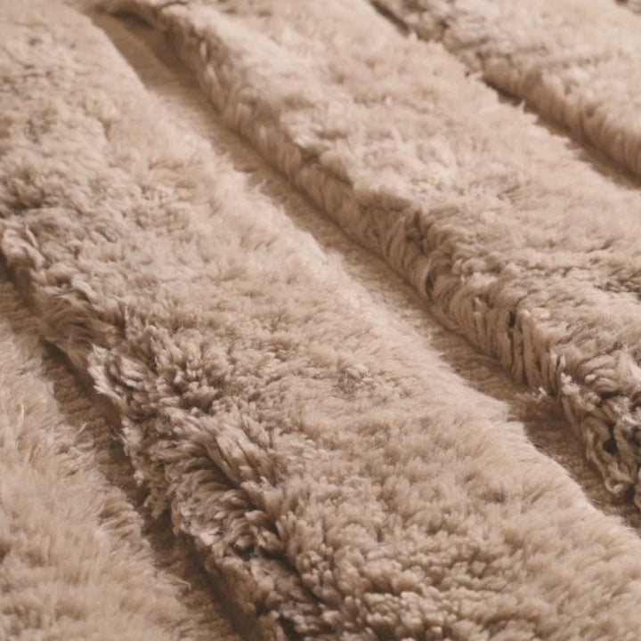 Beige Moroccan Wool Rug – Handwoven Berber Shag Style
