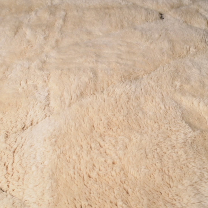 Cream Moroccan Wool Rug with Faded Diamond Lines – Handmade