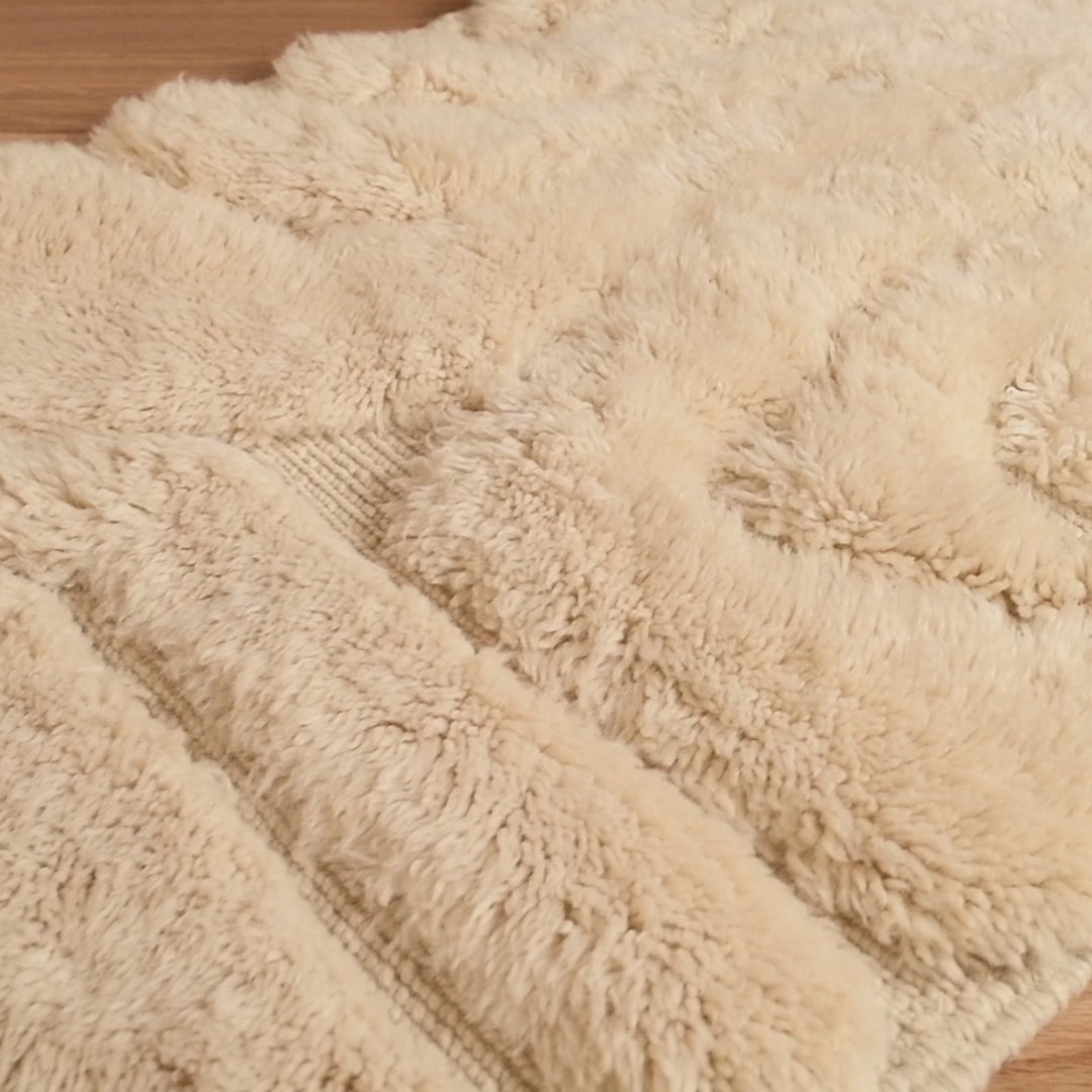 White Moroccan Wool Runner Rug – Handwoven