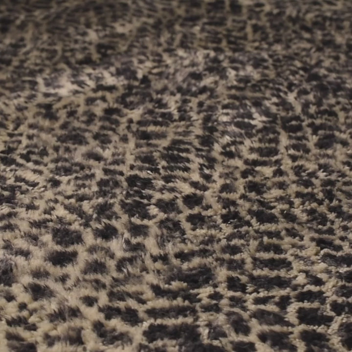 Black Beni Mrirt Rug – Textured Abstract Wool Carpet