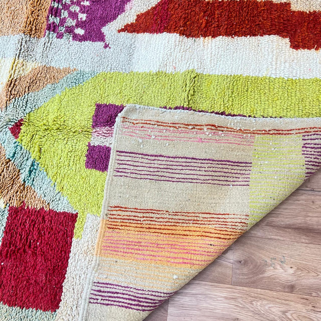 Vintage Moroccan wool rug 797 – colorful handmade Berber carpet with abstract patterns (243 × 154 cm / 7.97 × 5.05 ft).