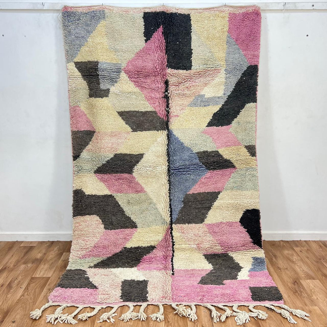 Vintage Moroccan wool rug 735 – handmade geometric pastel Berber carpet in pink, beige, and cream (247 × 156 cm / 8.10 × 5.11 ft).