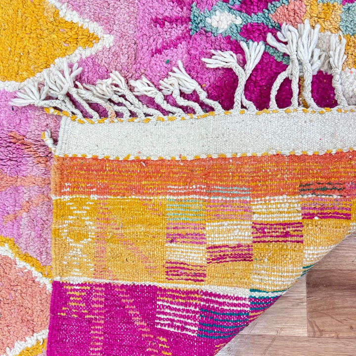 Vintage Moroccan wool rug 799 – colorful pink and green geometric handmade Berber carpet (273 × 167 cm / 8.96 × 5.47 ft).