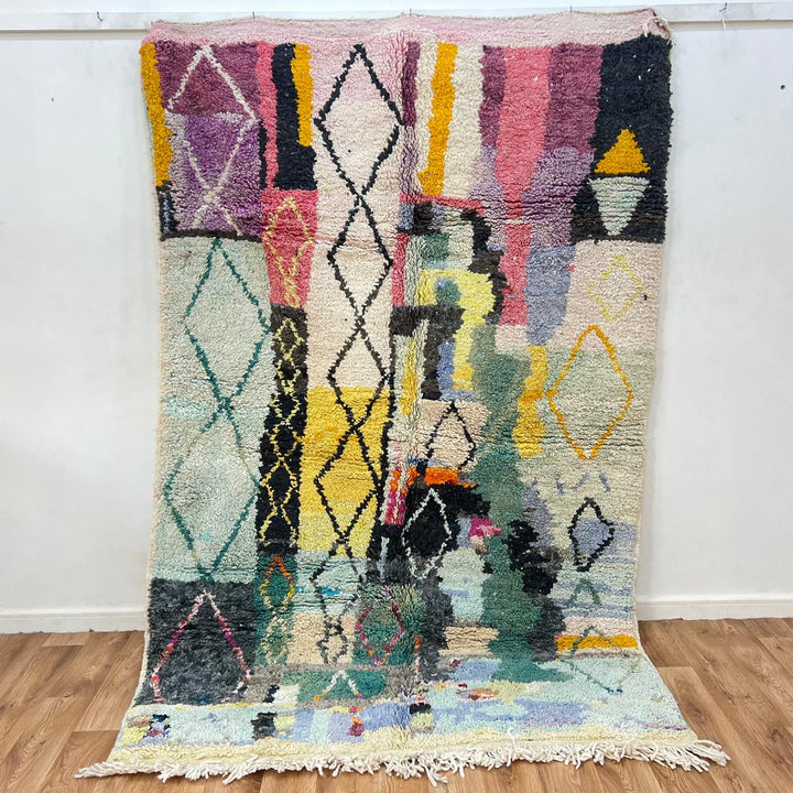 Vintage Moroccan Wool Rug 148 – handmade colorful abstract Moroccan wool rug (248 × 162 cm).