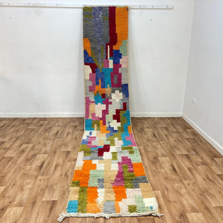 Vintage Moroccan wool runner rug 814 – handmade colorful Berber wool carpet 409 × 80 cm (13.41 × 2.62 ft).