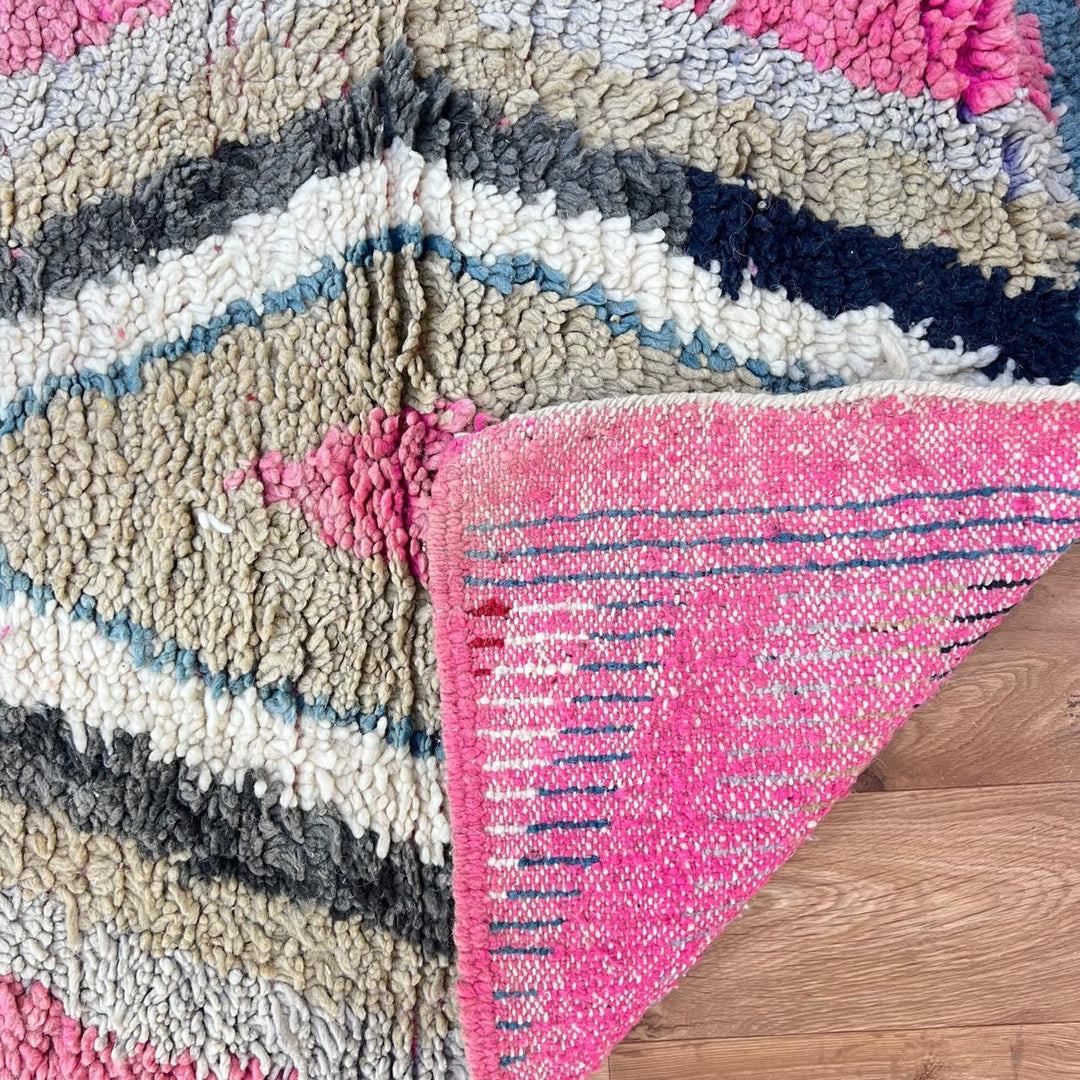 Vintage Moroccan wool runner rug 816 – handmade Berber carpet with colorful diamond geometric pattern in cream, pink, teal, and navy, 378 × 85 cm (12.40 × 2.78 ft).