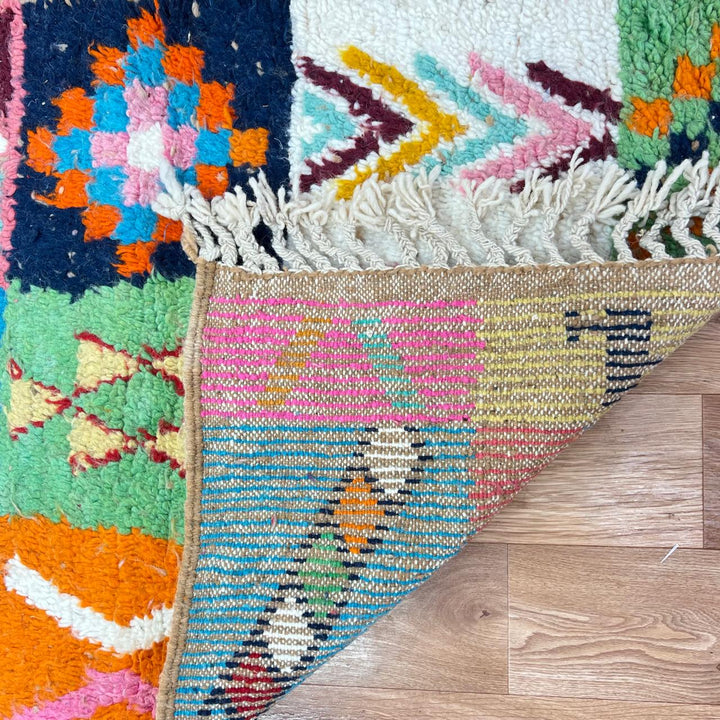 Vintage Moroccan wool rug 819 – colorful handmade Berber runner with geometric tribal motifs (286 × 81 cm / 9.38 × 2.65 ft).