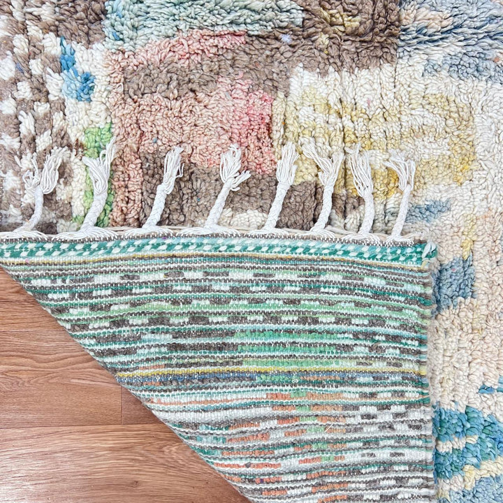 Vintage Moroccan wool rug 915 – handmade beige and turquoise Berber carpet with geometric tribal motifs (271 × 196 cm / 8.89 × 6.43 ft).