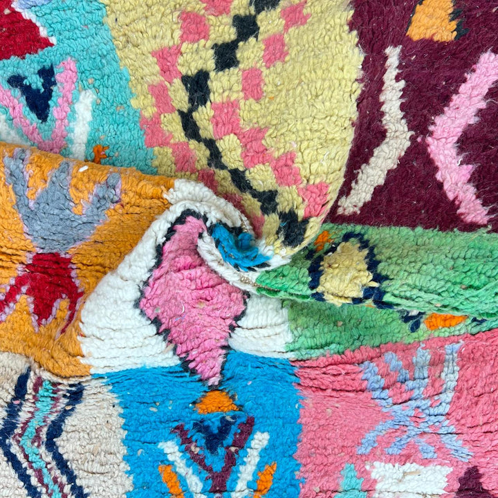 Vintage Moroccan wool rug 819 – colorful handmade Berber runner with geometric tribal motifs (286 × 81 cm / 9.38 × 2.65 ft).