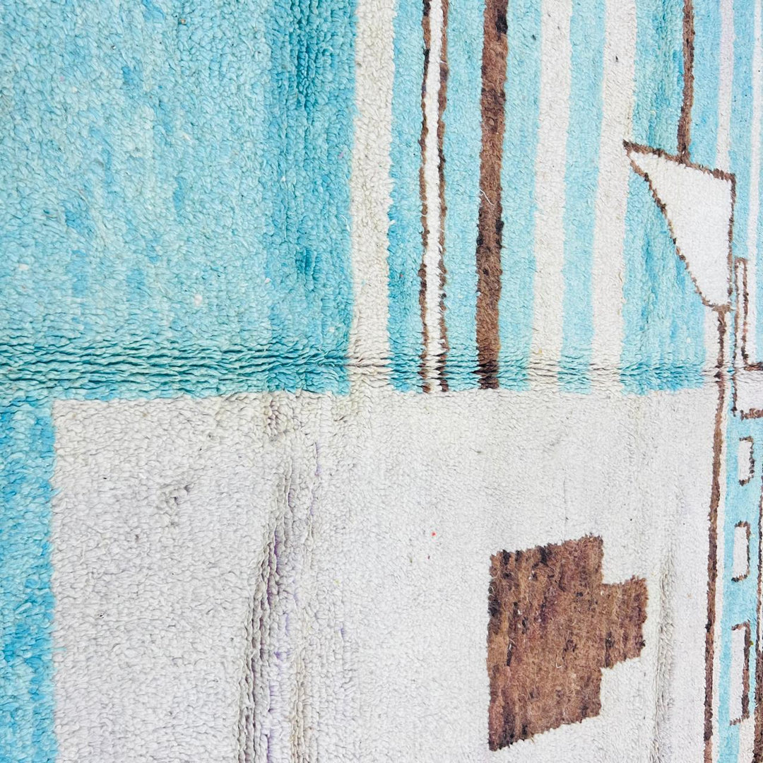 Vintage Moroccan wool rug 738 – handmade blue beige geometric Berber wool carpet 255 × 160 cm (8.36 × 5.25 ft).