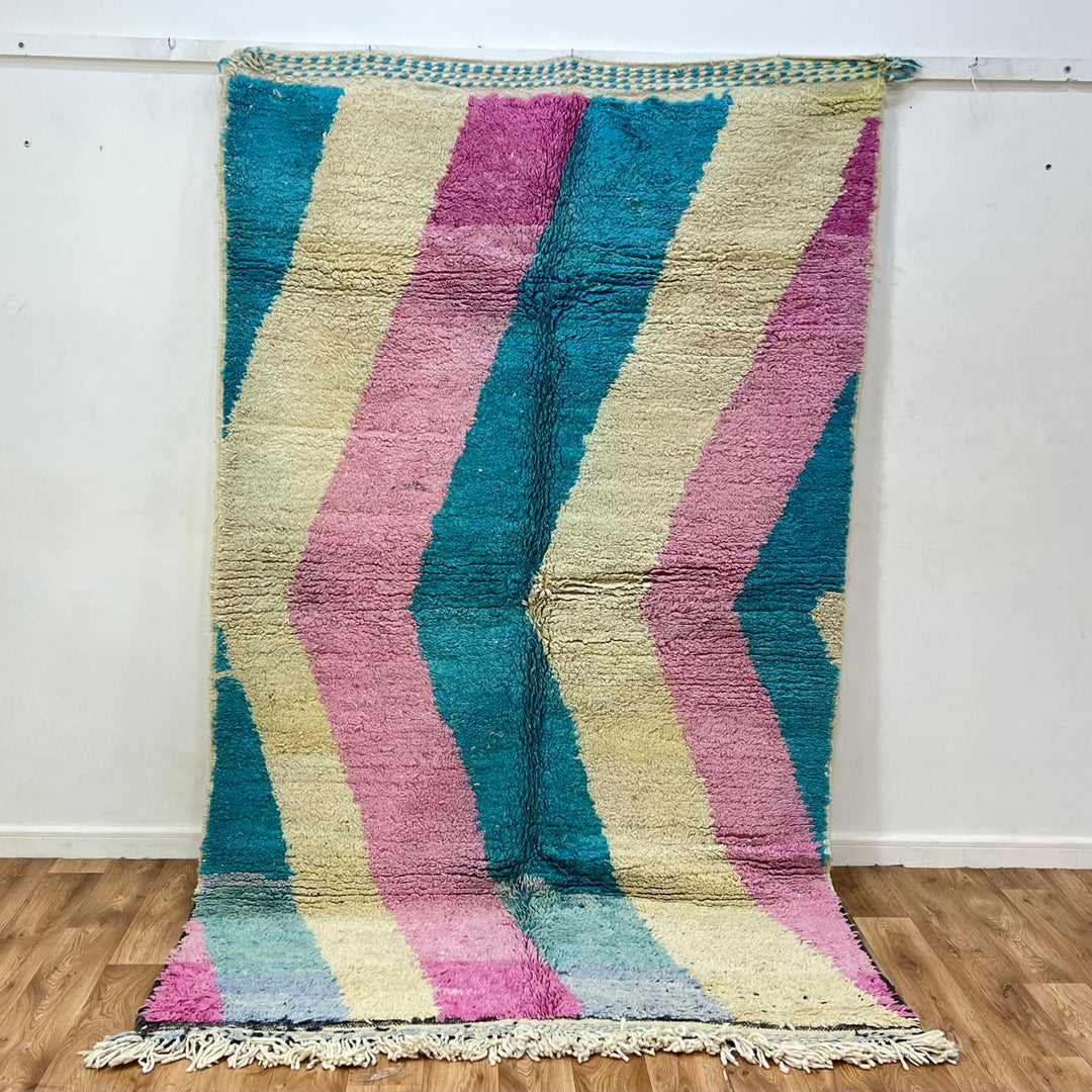 Vintage Moroccan wool rug 741 – handwoven Berber carpet with pastel pink, blue, and cream zigzag pattern, 253 × 159 cm (8.30 × 5.21 ft).