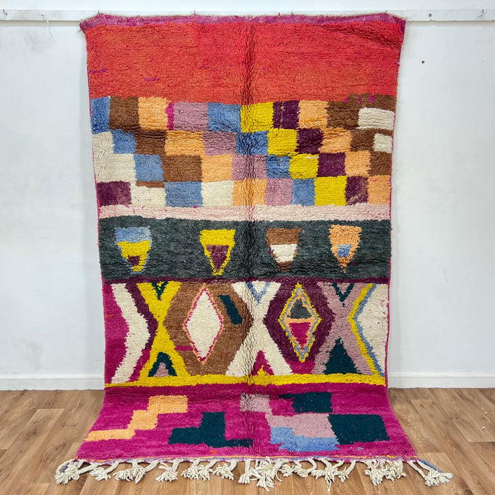 Vintage Moroccan wool rug 791 – colorful geometric handmade Berber carpet (247 × 156 cm / 8.1 × 5.1 ft).