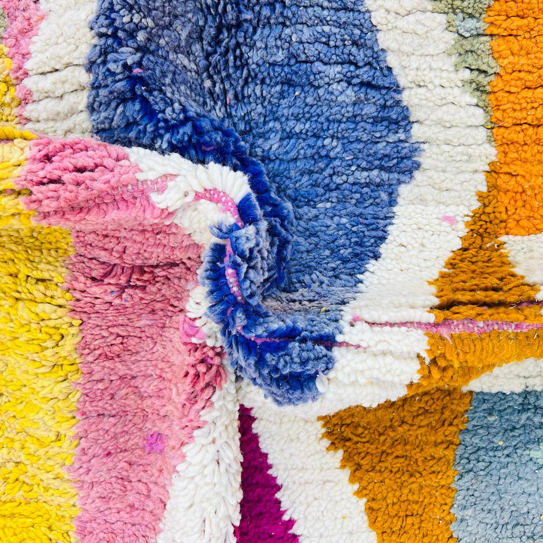 Vintage Moroccan Wool Rug – Artistic Berber Style