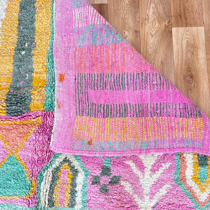 Vintage Moroccan wool rug 799 – colorful pink and green geometric handmade Berber carpet (273 × 167 cm / 8.96 × 5.47 ft).