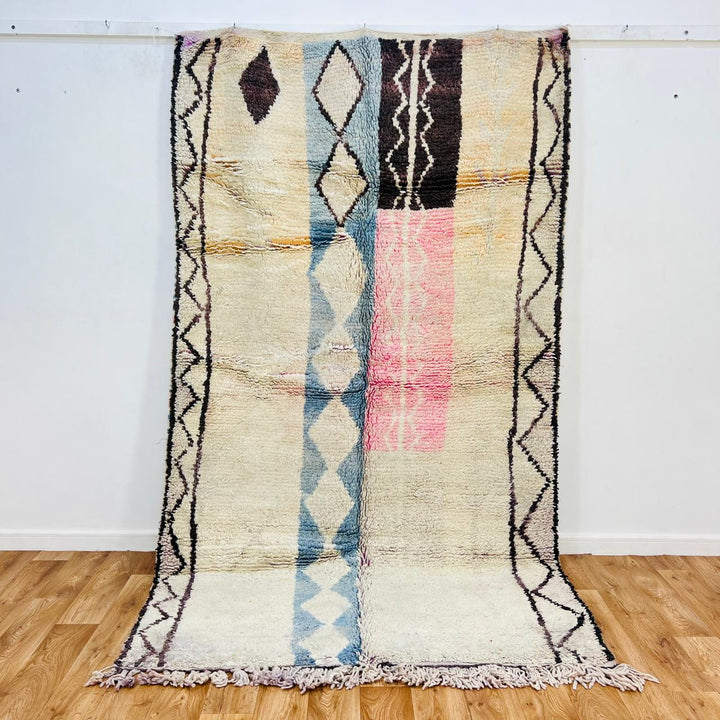 Vintage Moroccan Wool Rug – Minimal Abstract Berber Design 626