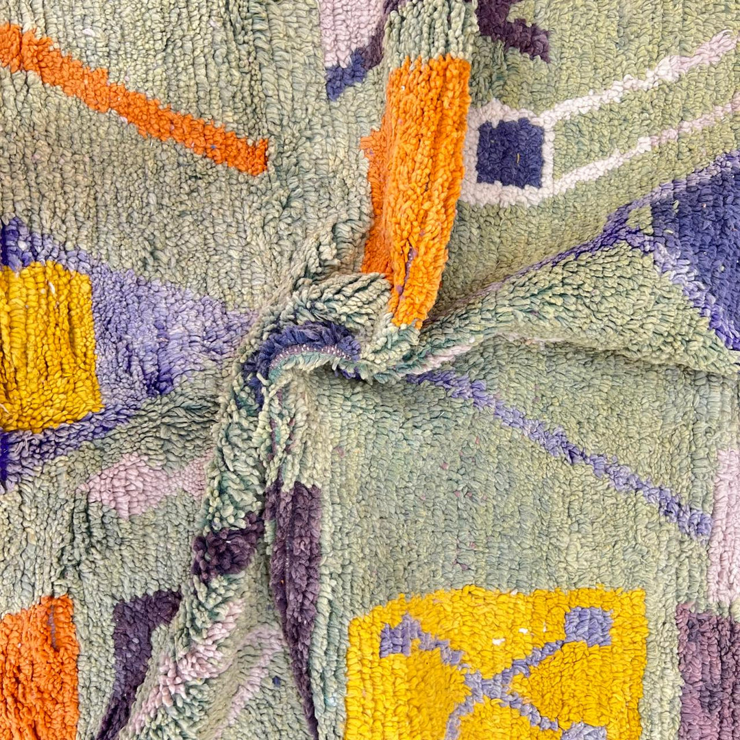 Vintage Moroccan Wool Rug 189 – handmade green and orange geometric tribal Moroccan rug (258 × 164 cm).