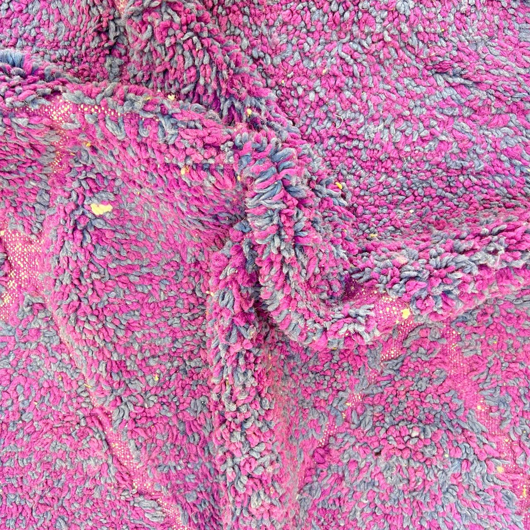 Vintage Moroccan wool rug 837 – handmade deep purple Berber carpet with diamond lattice pattern (313 × 206 cm / 10.27 × 6.75 ft).