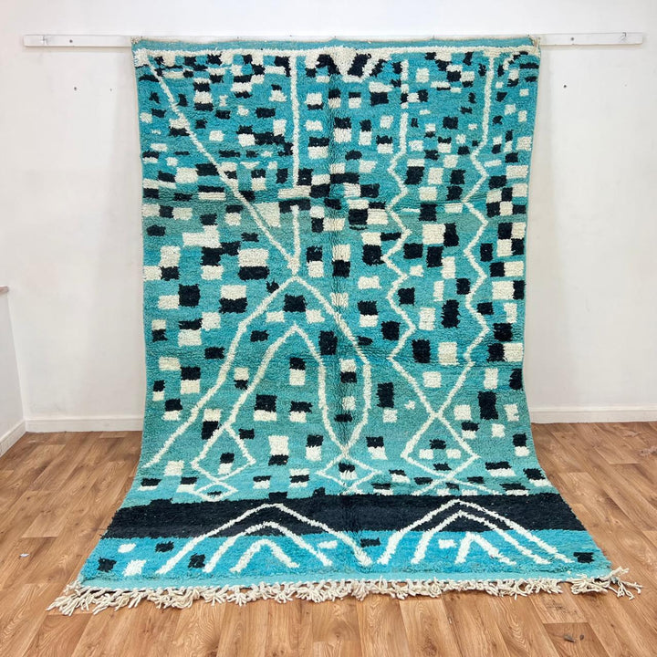 Vintage Moroccan wool rug 918 – handmade blue and ivory Berber carpet with geometric tribal design, 301 × 190 cm (9.87 × 6.23 ft).