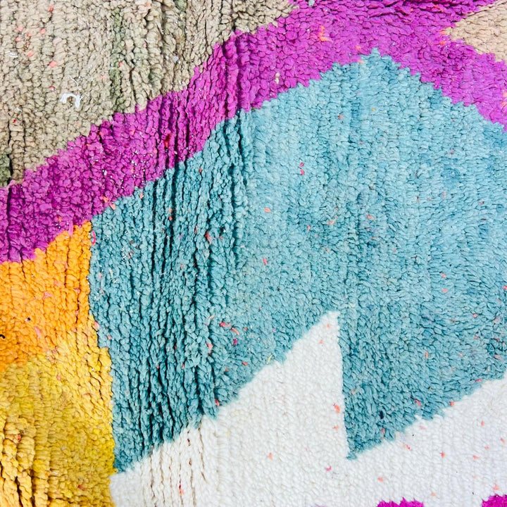 Vintage Moroccan Wool Rug – Bright Geometric Berber Design 596