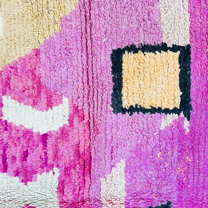 Pink Vintage Moroccan Wool Rug – Handmade Berber 679