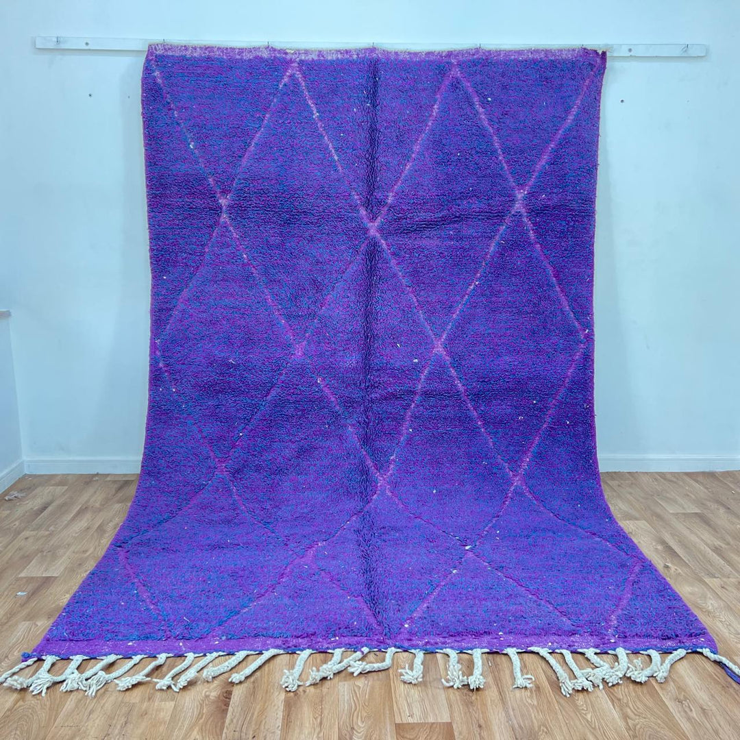 Vintage Moroccan wool rug 837 – handmade deep purple Berber carpet with diamond lattice pattern (313 × 206 cm / 10.27 × 6.75 ft).