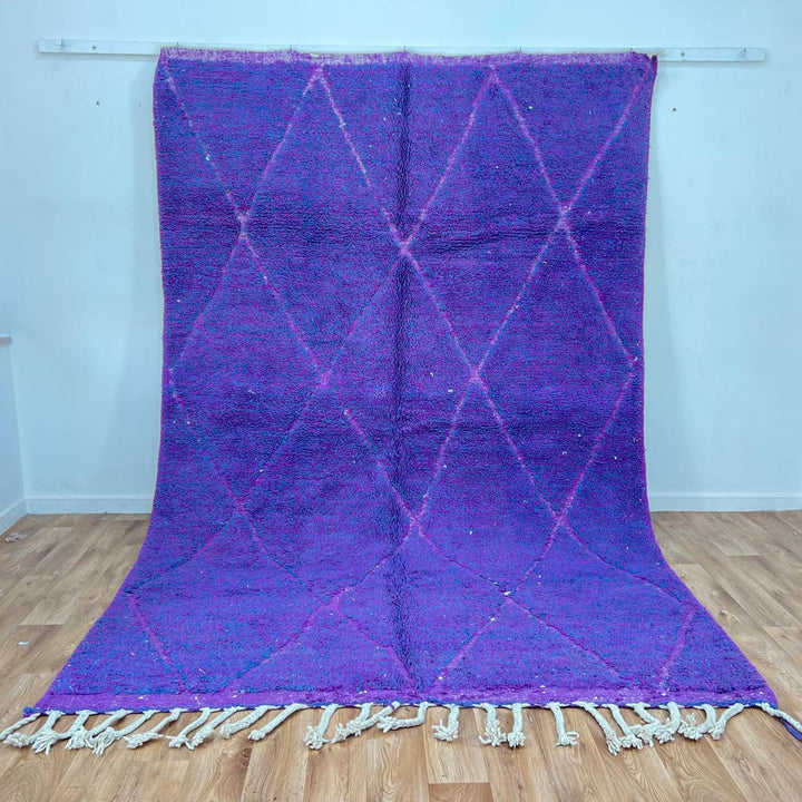 Vintage Moroccan wool rug 837 – handmade deep purple Berber carpet with diamond lattice pattern (313 × 206 cm / 10.27 × 6.75 ft).