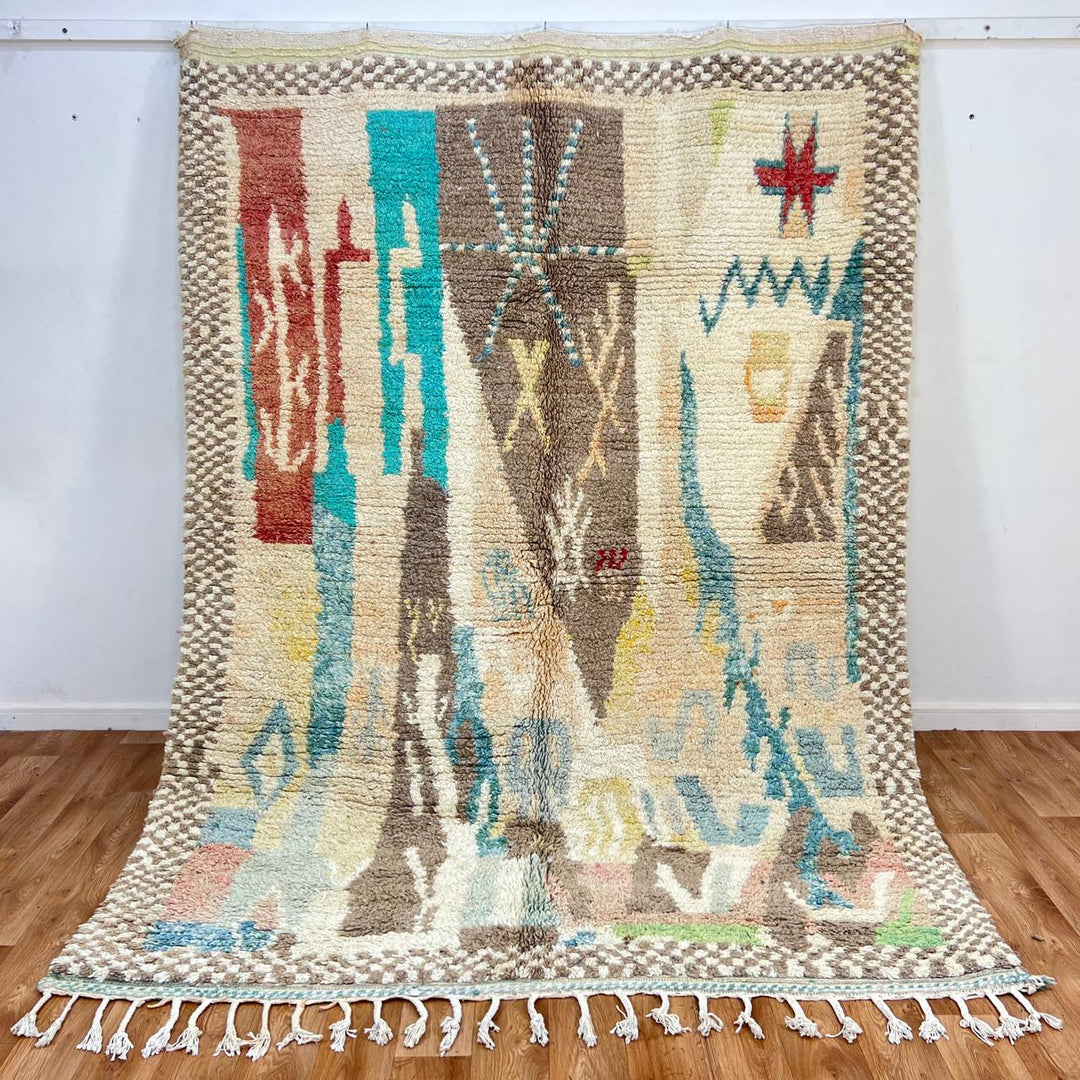 Vintage Moroccan wool rug 915 – handmade beige and turquoise Berber carpet with geometric tribal motifs (271 × 196 cm / 8.89 × 6.43 ft).