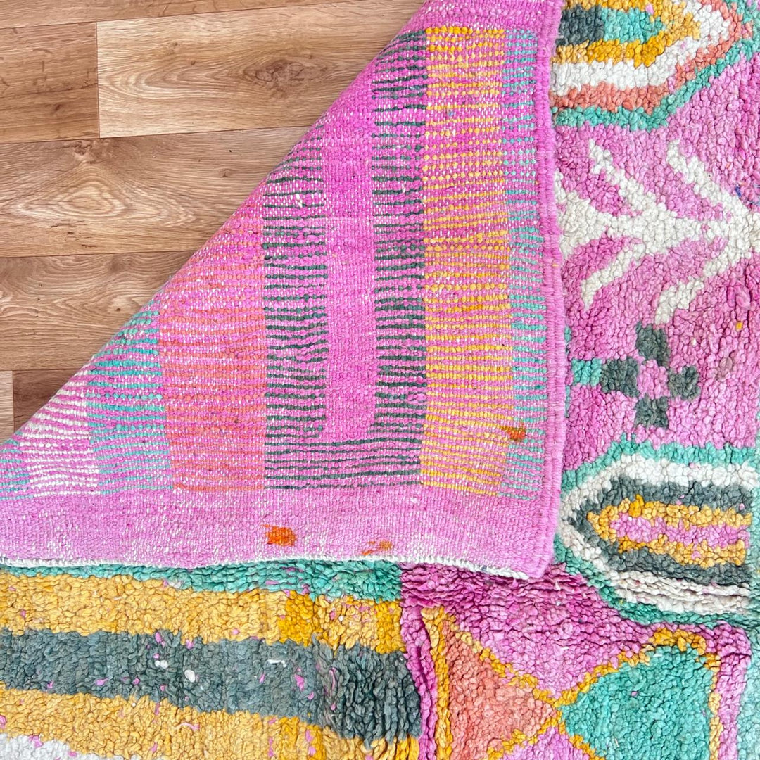 Vintage Moroccan wool rug 799 – colorful pink and green geometric handmade Berber carpet (273 × 167 cm / 8.96 × 5.47 ft).