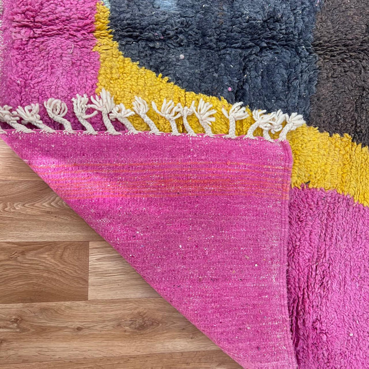 Vintage Moroccan wool rug 827 – handmade Berber carpet with pink, black, yellow and mint abstract shape. 291 × 192 cm (9.54 × 6.30 ft).